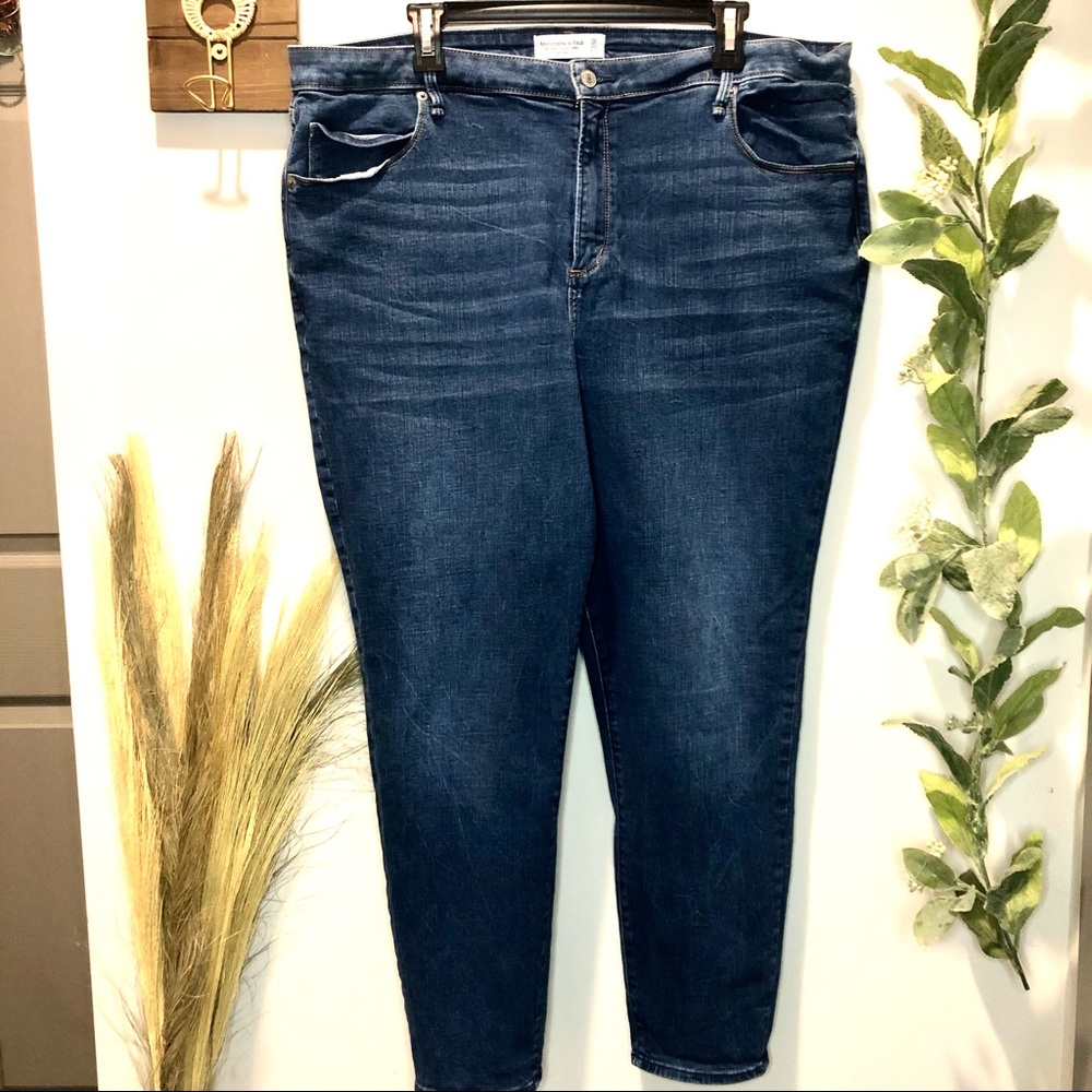 Abercrombie & Fitch Curve Love Super Skinny Ankle High Rise Jean 22 Long